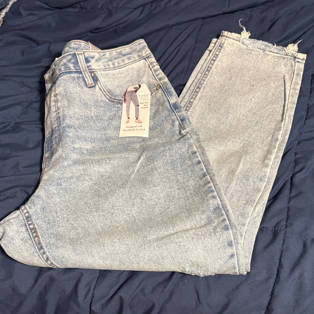 Time and Tru Light Blue Ankle Jeans